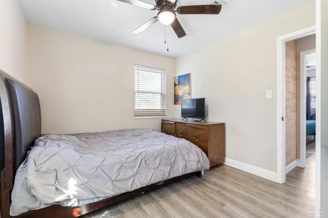 919 Blue Springs Dr, Pensacola, FL 32505