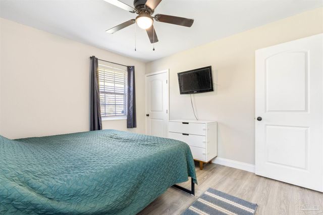 919 Blue Springs Dr, Pensacola, FL 32505