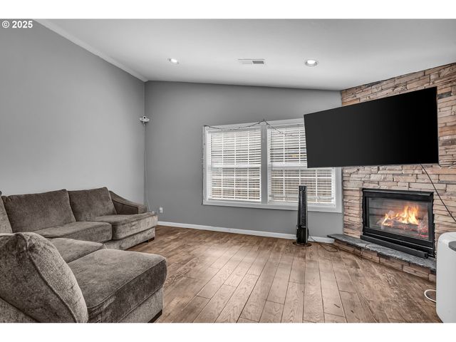 13802 Ne 33RD Cir, Vancouver, WA 98682