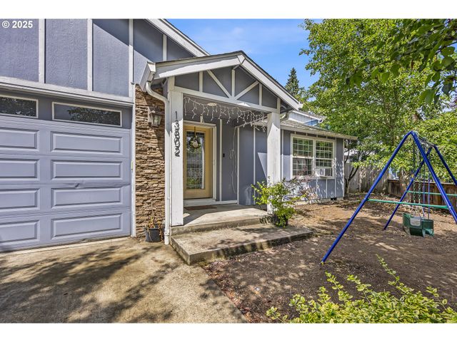 13802 Ne 33RD Cir, Vancouver, WA 98682
