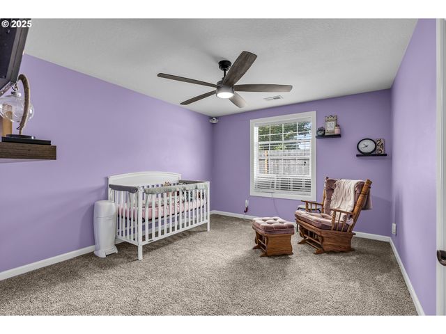 13802 Ne 33RD Cir, Vancouver, WA 98682