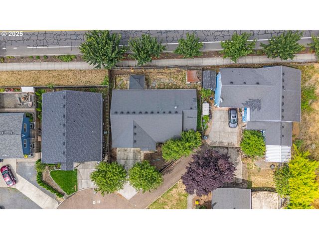 13802 Ne 33RD Cir, Vancouver, WA 98682