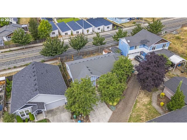 13802 Ne 33RD Cir, Vancouver, WA 98682