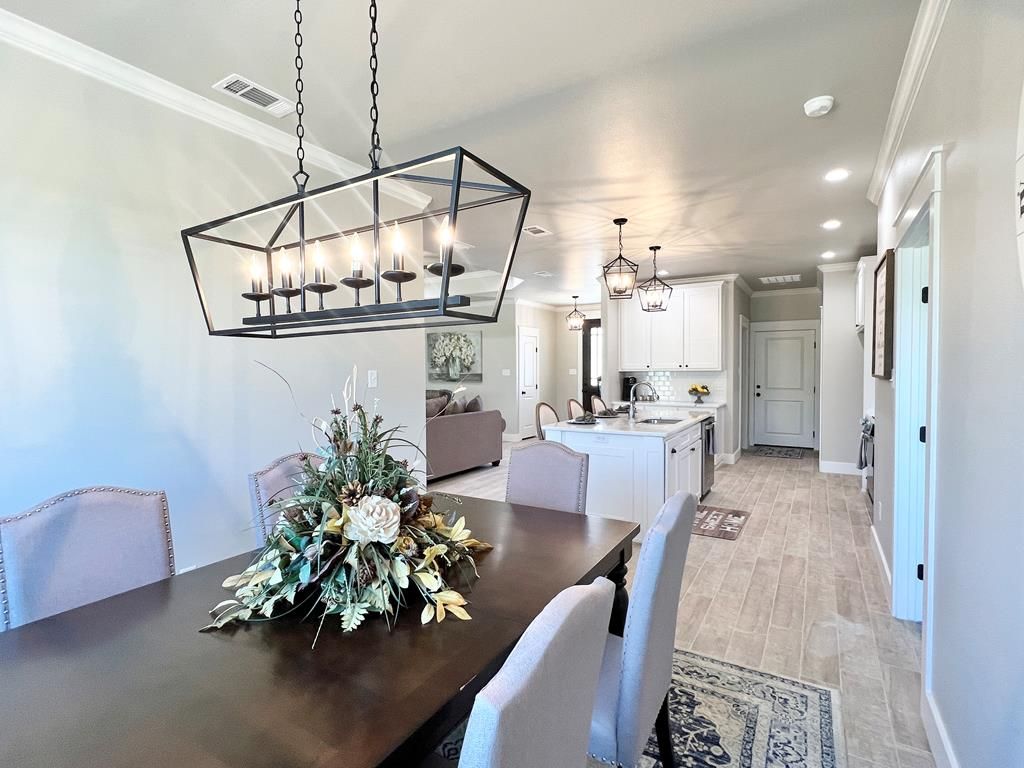 Image 14 of property listing at 1328 Stone Ledge Lane, San Angelo, TX 76904