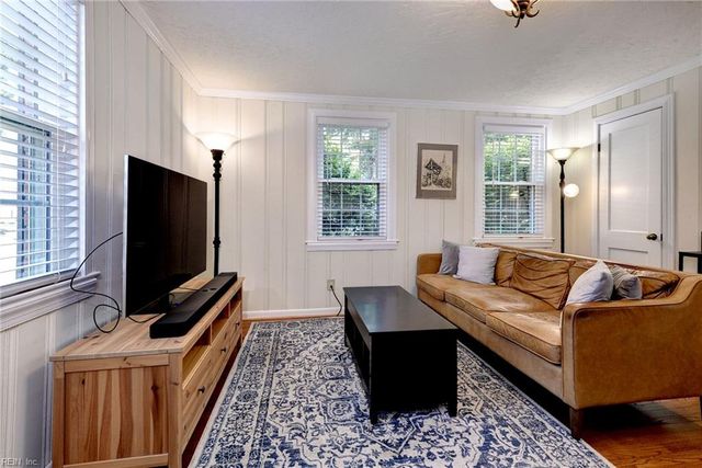 606 River RD, Newport News, VA 23601
