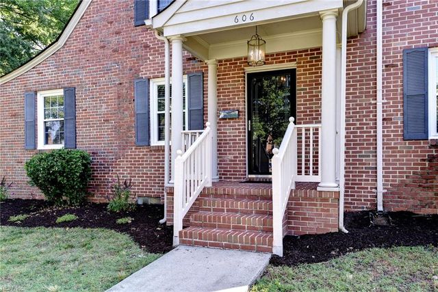 606 River RD, Newport News, VA 23601