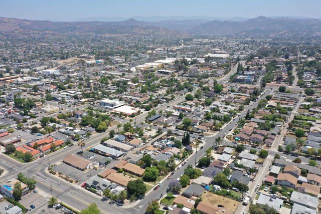 926-28 E 2nd Avenue, Escondido, CA 92025