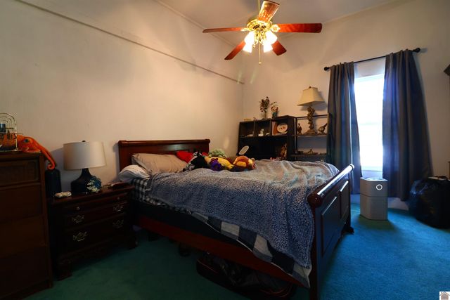 5701 Oakhaven Dr, Paducah, KY 42003