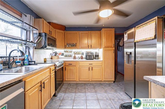 1303 State Street, Longswamp Twp, PA 19539