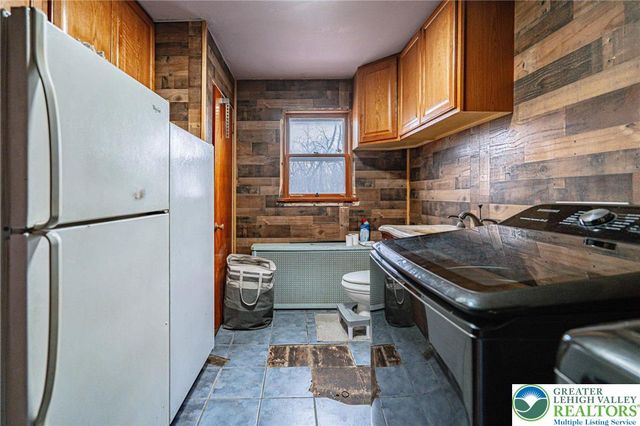 1303 State Street, Longswamp Twp, PA 19539