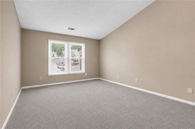 1975 Wynhurst Crossing, Stone Mountain, GA 30088