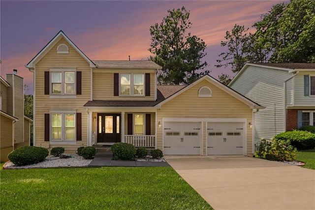1975 Wynhurst Crossing, Stone Mountain, GA 30088
