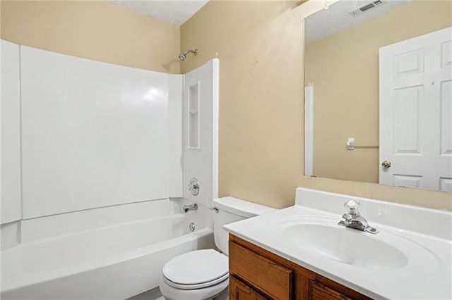 1975 Wynhurst Crossing, Stone Mountain, GA 30088