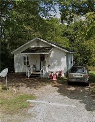 355 Foster Street, Burlington, NC 27217