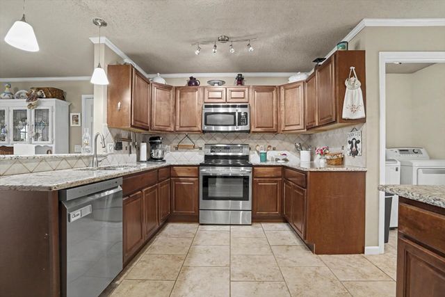 502 Fairway Drive, Broken Arrow, OK 74011