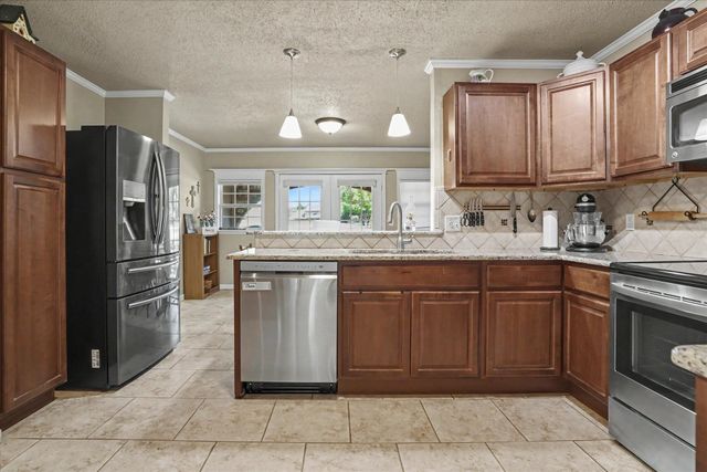 502 Fairway Drive, Broken Arrow, OK 74011