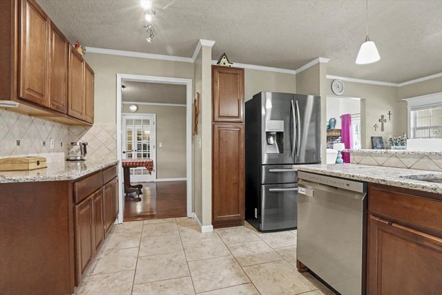 502 Fairway Drive, Broken Arrow, OK 74011