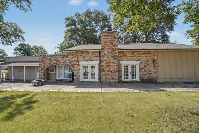 502 Fairway Drive, Broken Arrow, OK 74011
