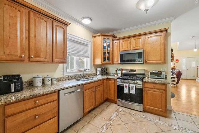 10 Natures View Drive, Laconia, NH 03246