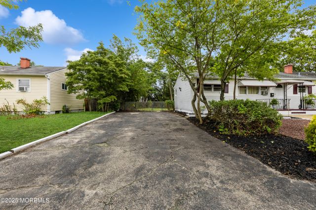 19 Ashwood Drive, Brick, NJ 08723