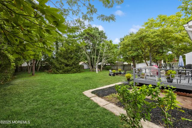 19 Ashwood Drive, Brick, NJ 08723