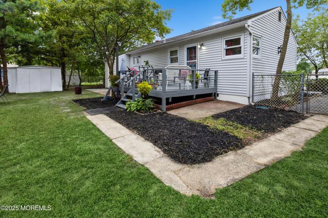 19 Ashwood Drive, Brick, NJ 08723