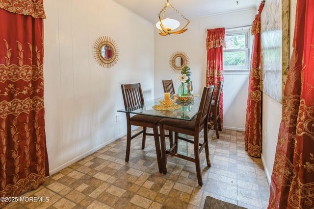 19 Ashwood Drive, Brick, NJ 08723