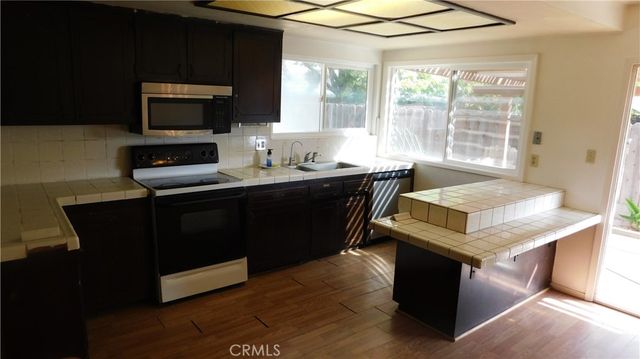 2257 E Olive, Merced, CA 95340