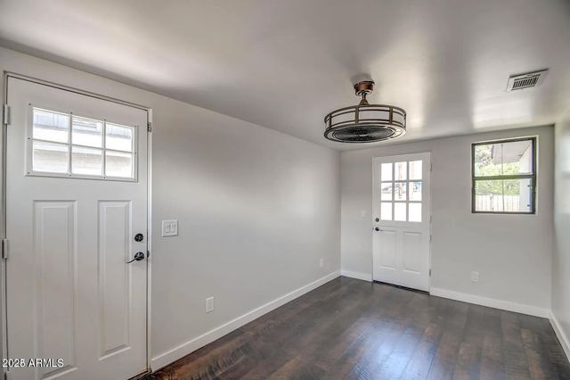 1612 E GAYLON Drive, Tempe, AZ 85282