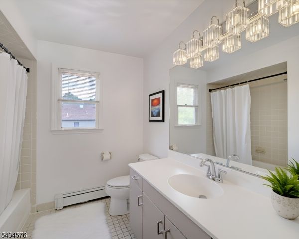 47 Schoener Rd, East Hanover Twp., NJ 07936