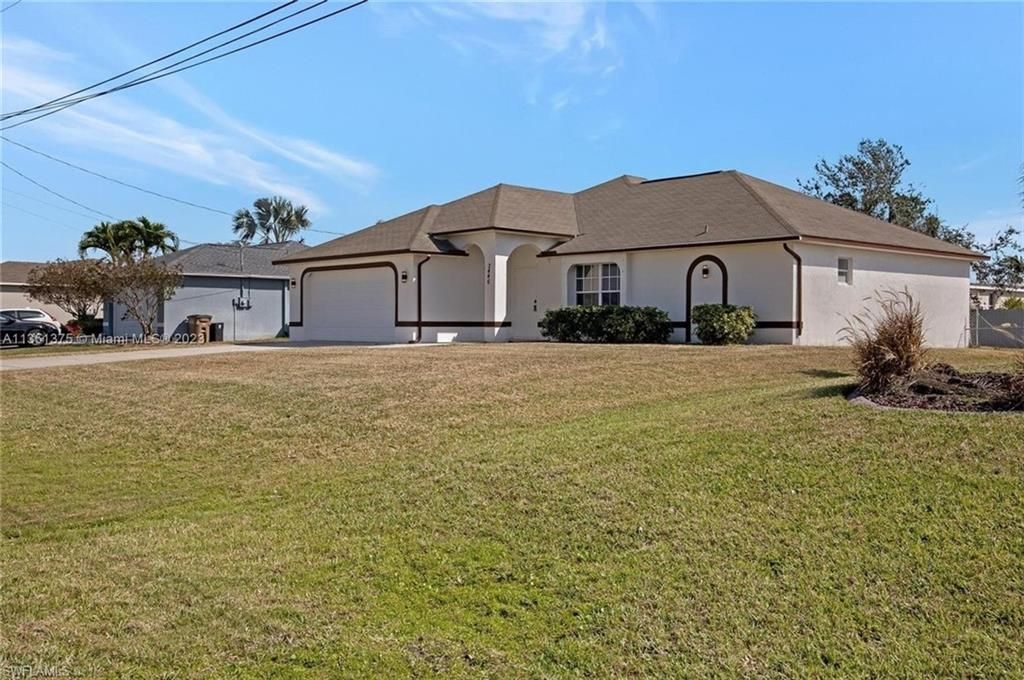 2446 SW Embers TER, Cape Coral, FL 33991