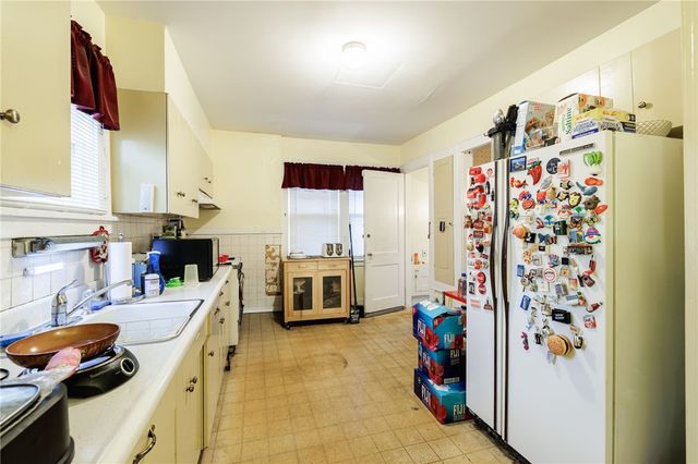 316 Ravenwood Avenue, Rochester, NY 14619