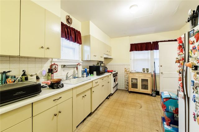 316 Ravenwood Avenue, Rochester, NY 14619