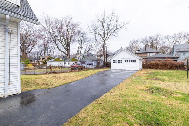 316 Ravenwood Avenue, Rochester, NY 14619