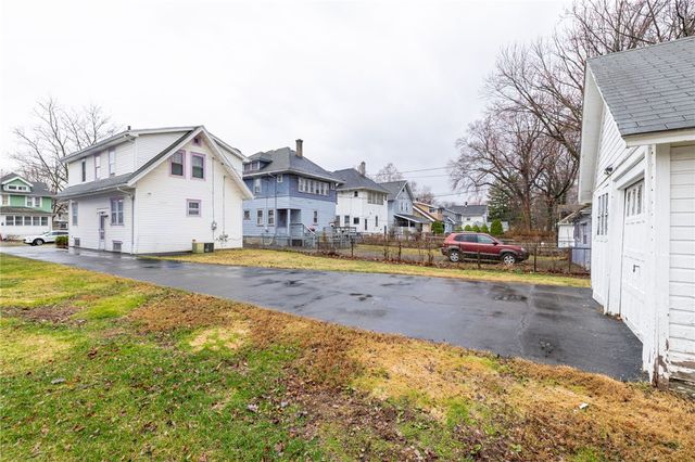 316 Ravenwood Avenue, Rochester, NY 14619