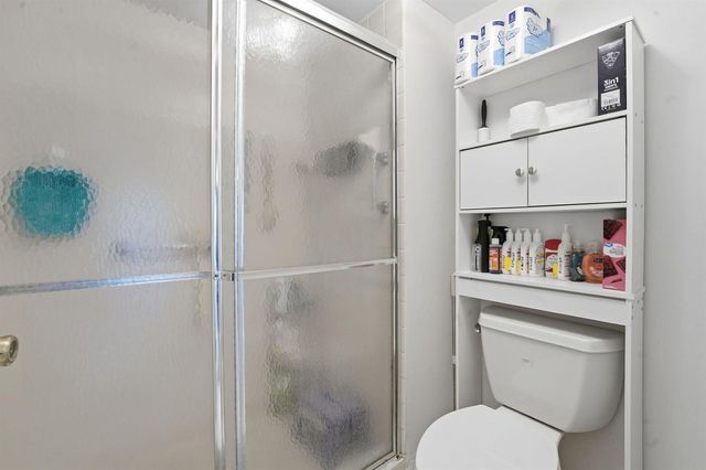 3146 Via Poinciana 307, Lake Worth, FL 33467
