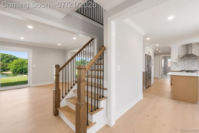 4696 Walnut Lake Road, Bloomfield Hills, MI 48301