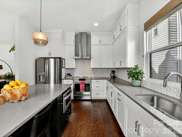 1613 Parkwood Avenue, Charlotte, NC 28205