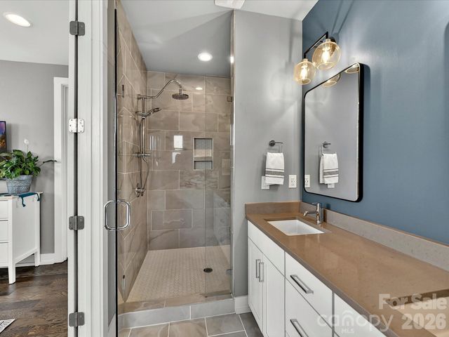 1613 Parkwood Avenue, Charlotte, NC 28205