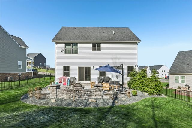 2001 Tamarack Crt, Cecil, PA 15057