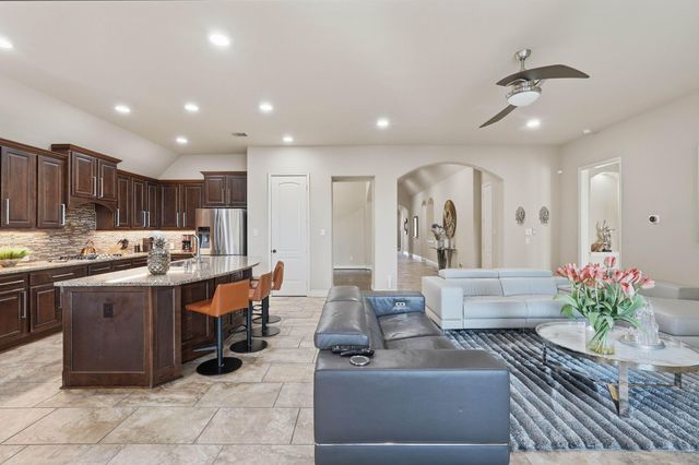 127 Deerchase Drive, Conroe, TX 77384