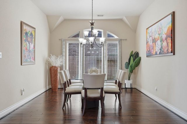 127 Deerchase Drive, Conroe, TX 77384