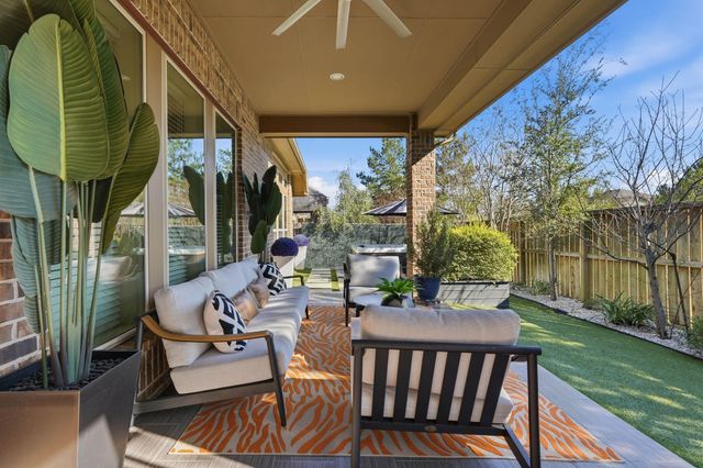 127 Deerchase Drive, Conroe, TX 77384