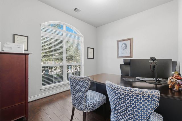 127 Deerchase Drive, Conroe, TX 77384