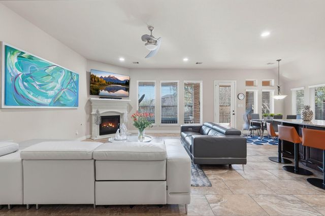 127 Deerchase Drive, Conroe, TX 77384