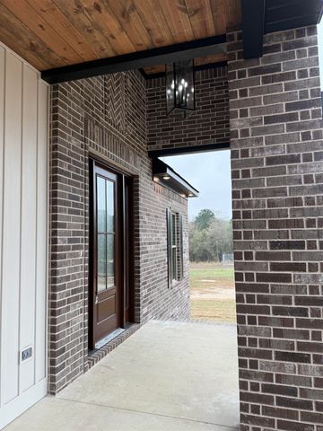 2115 Secretariat Way, Searcy, AR 72143