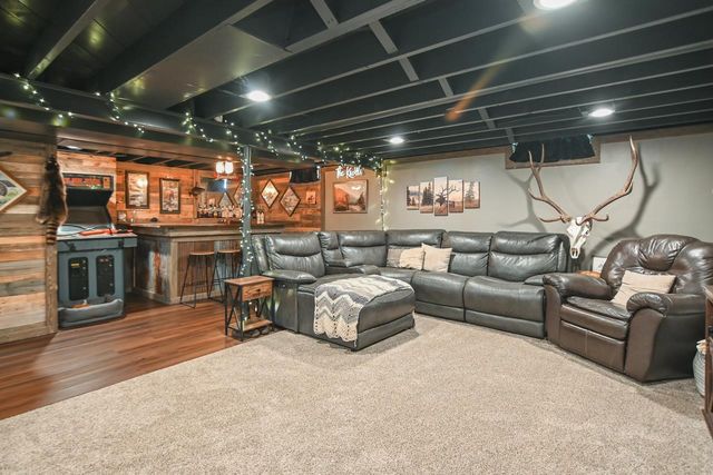 213 E 17TH STREET, Kaukauna, WI 54130