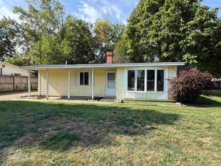 5006 Delbrook Avenue, Lansing, MI 48910
