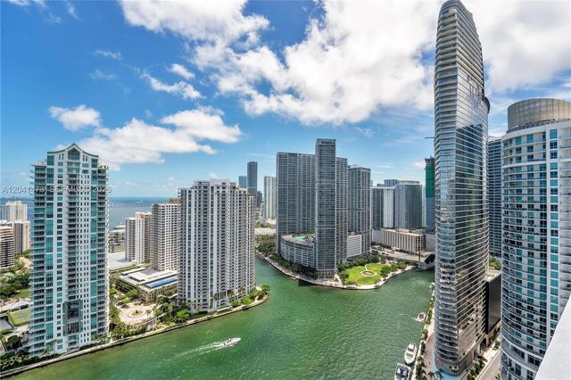 325 S Biscayne Blvd 3921, Miami, FL 33131