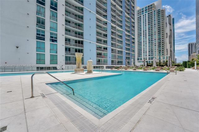 325 S Biscayne Blvd 3921, Miami, FL 33131